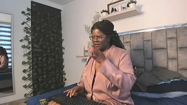 GIGI CAMPBEL online show from 07-28-26, 03:21