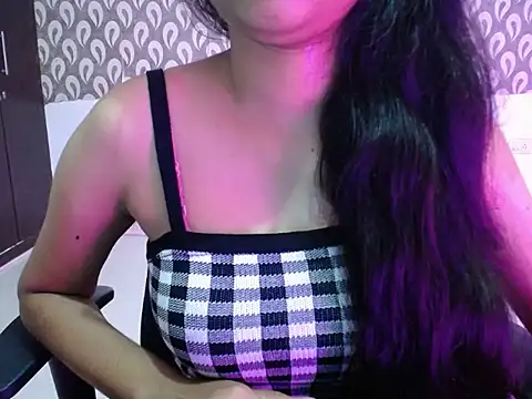 kiaraa 01 online show from 07-19-26, 04:00