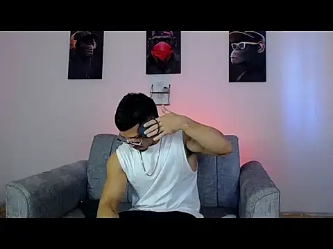 Snapshot of Ethan_rodgers01 chatting on 07-15-26, 01:16 Ethan rodgers01 online show from 07-15-26, 01:16