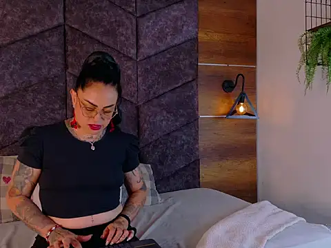 NoeliaSaenz   online show from 07-17-26, 02:51