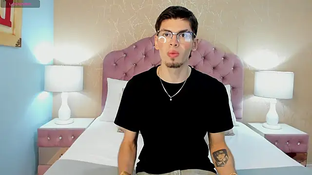 MaxFoox online show from 07-28-26, 12:34