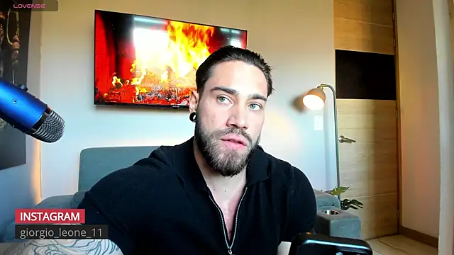 Snapshot of giorgio_leone_1 chatting on 07-21-26, 10:12 giorgio leone 1 online show from 07-21-26, 10:12