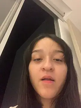 Snapshot of ruemi_rose chatting on 07-25-26, 06:55 ruemi rose online show from 07-25-26, 06:55