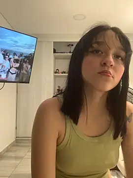 Snapshot of ruemi_rose chatting on 07-26-26, 12:30 ruemi rose online show from 07-26-26, 12:30