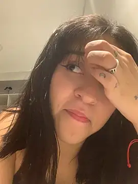 Snapshot of ruemi_rose chatting on 07-30-26, 11:26 ruemi rose online show from 07-30-26, 11:26