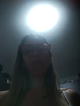 Snapshot of Alanabruner chatting on 07-23-26, 01:58 Alanabruner online show from 07-23-26, 01:58
