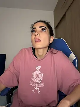 soymagdavega  online show from 07-10-26, 10:07