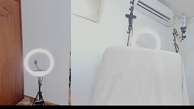 Snapshot of AuraVelvet_ chatting on 07-28-26, 12:48 AuraVelvet online show from 07-28-26, 12:48