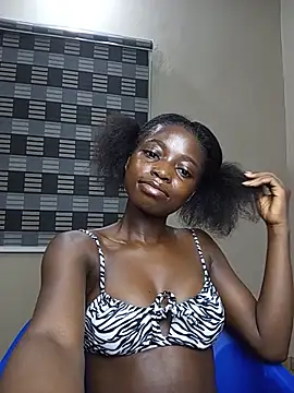 Snapshot of petiteebonyxx chatting on 07-21-26, 07:49 petiteebonyxx online show from 07-21-26, 07:49