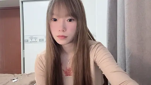 Snapshot of momo-9999 chatting on 07-18-26, 07:23 momo-9999 online show from 07-18-26, 07:23