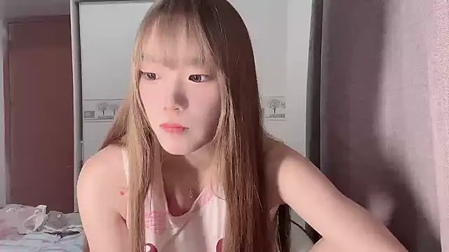 Snapshot of momo-9999 chatting on 07-20-26, 01:24 momo-9999 online show from 07-20-26, 01:24