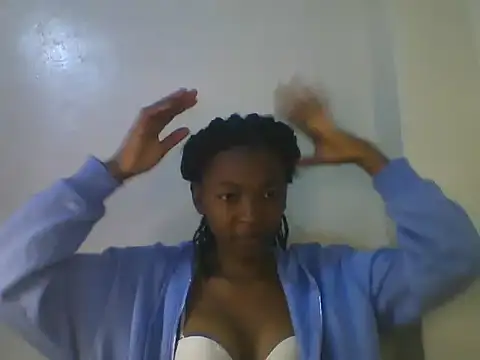 Snapshot of cutebrownny chatting on 07-22-26, 06:00 cutebrownny online show from 07-22-26, 06:00