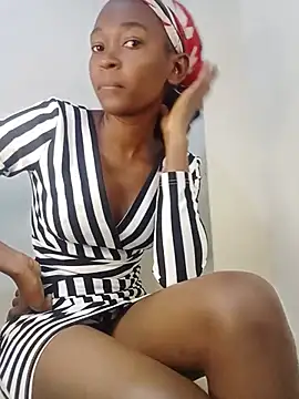Snapshot of cutebrownny chatting on 07-27-26, 01:18 cutebrownny online show from 07-27-26, 01:18