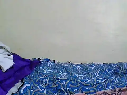 Snapshot of Gladysluna chatting on 07-12-26, 10:01 Gladysluna online show from 07-12-26, 10:01