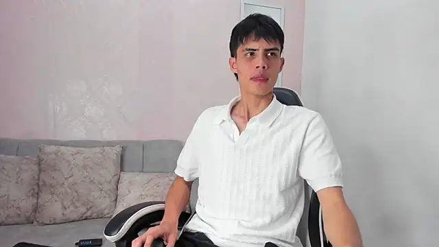 Snapshot of Thiago_Firee chatting on 07-25-26, 07:11 Thiago Firee online show from 07-25-26, 07:11