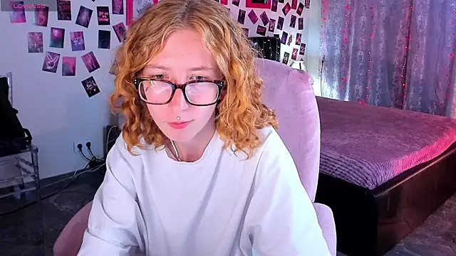 Snapshot of TerriaReed chatting on 07-23-26, 10:57 TerriaReed online show from 07-23-26, 10:57
