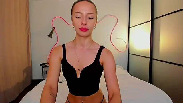 jasminoliver online show from 07-31-26, 07:35