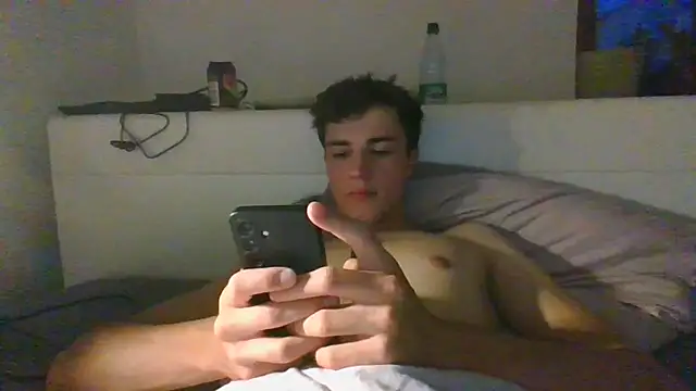 Snapshot of freshboy72 chatting on 07-22-26, 07:49 freshboy72 online show from 07-22-26, 07:49