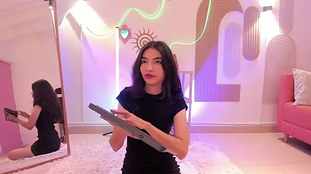 Snapshot of Sweet_Valentine_1 chatting on 07-29-26, 05:11 Sweet Valentine 1 online show from 07-29-26, 05:11