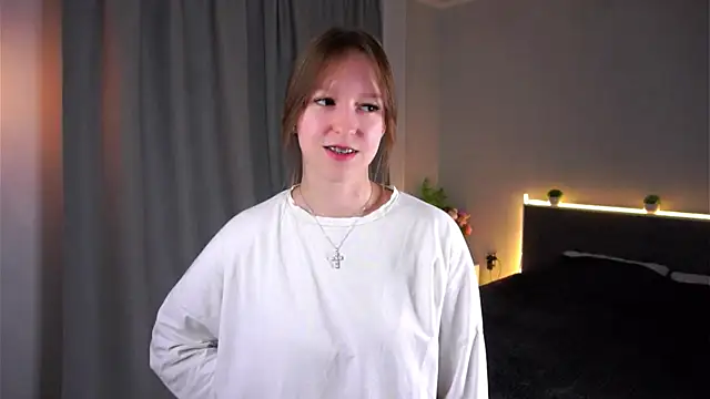 Snapshot of PriscillaWertz chatting on 07-19-26, 05:38 PriscillaWertz online show from 07-19-26, 05:38