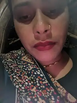 Snapshot of maneesha_10 chatting on 07-18-26, 04:00 maneesha 10 online show from 07-18-26, 04:00