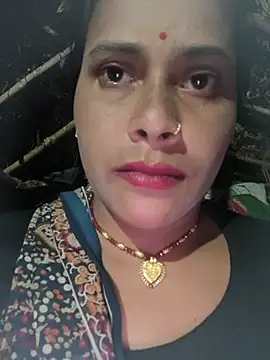 Snapshot of maneesha_10 chatting on 08-01-26, 03:33 maneesha 10 online show from 08-01-26, 03:33