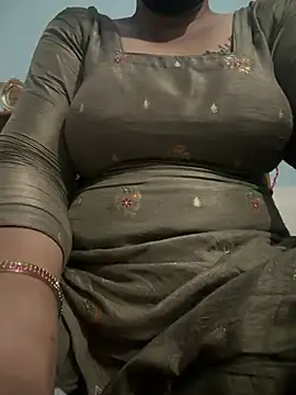 Snapshot of Punjabi_Bhabhi_07 chatting on 07-25-26, 09:51 Punjabi Bhabhi 07 online show from 07-25-26, 09:51