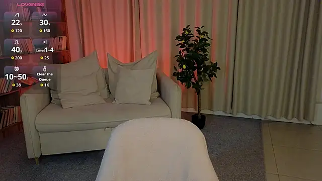 Snapshot of Reychellle chatting on 07-21-26, 08:49 Reychellle online show from 07-21-26, 08:49