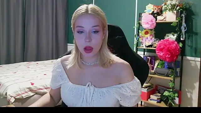 Eden Rose online show from 07-26-26, 10:05
