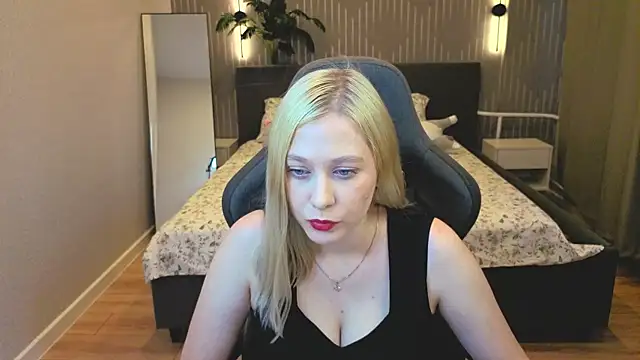 AmeliaxCandy online show from 07-21-26, 11:56