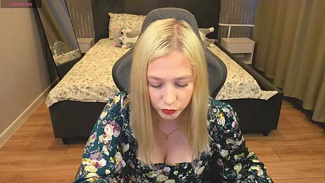 AmeliaxCandy online show from 07-22-26, 09:34
