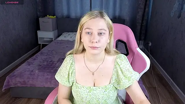 AmeliaxCandy online show from 07-28-26, 08:54
