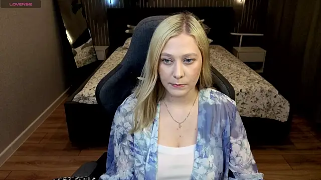 AmeliaxCandy online show from 07-28-26, 02:13