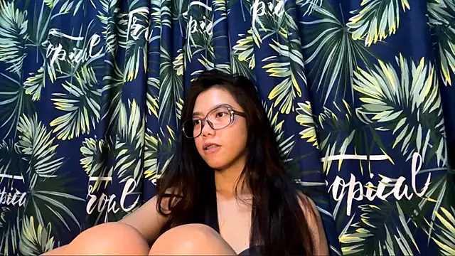 Snapshot of VanessaM03 chatting on 07-16-26, 02:23 VanessaM03 online show from 07-16-26, 02:23