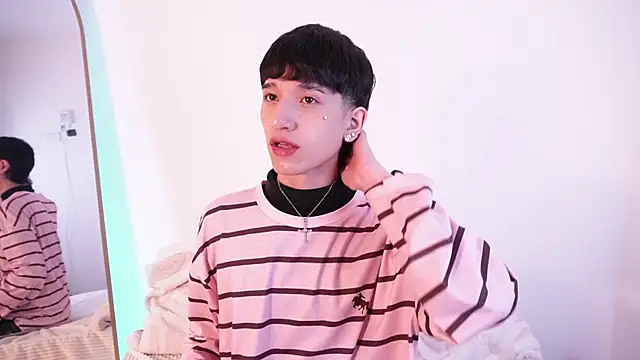 Snapshot of suki_dolll chatting on 08-01-26, 03:33 suki dolll online show from 08-01-26, 03:33