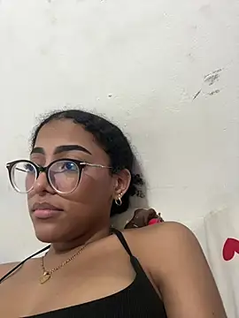 Snapshot of Kimy_lux chatting on 07-14-26, 02:05 Kimy lux online show from 07-14-26, 02:05