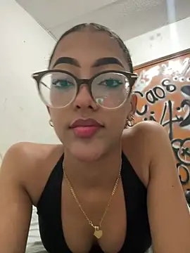 Snapshot of Kimy_lux chatting on 07-17-26, 07:19 Kimy lux online show from 07-17-26, 07:19