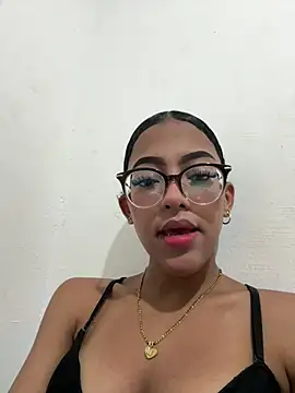 Snapshot of Kimy_lux chatting on 07-21-26, 11:56 Kimy lux online show from 07-21-26, 11:56