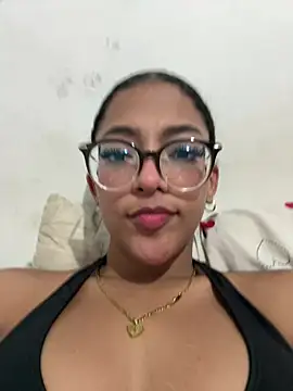 Snapshot of Kimy_lux chatting on 07-22-26, 07:27 Kimy lux online show from 07-22-26, 07:27