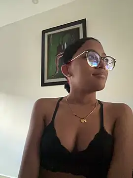 Snapshot of Kimy_lux chatting on 07-29-26, 04:49 Kimy lux online show from 07-29-26, 04:49