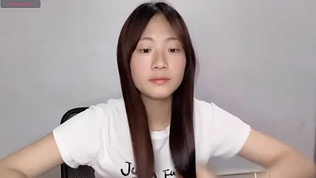 Snapshot of Loveting chatting on 07-20-26, 02:15 Loveting online show from 07-20-26, 02:15