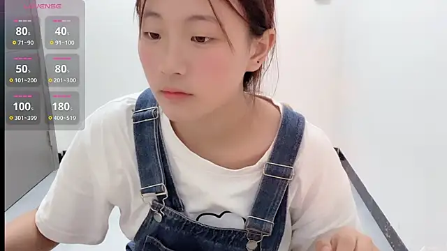 Snapshot of Loveting chatting on 07-28-26, 10:43 Loveting online show from 07-28-26, 10:43