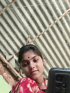 Snapshot of Shivani__sharmaa chatting on 07-31-26, 05:29 Shivani sharmaa online show from 07-31-26, 05:29