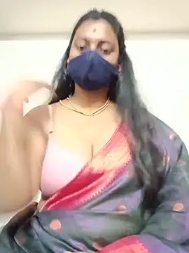 Snapshot of laxi_tamilponnu chatting on 07-30-26, 01:21 laxi tamilponnu online show from 07-30-26, 01:21