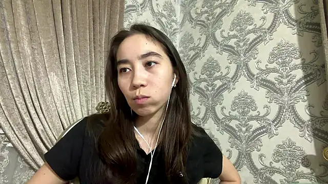 Snapshot of cocoSharms chatting on 07-28-26, 04:16 cocoSharms online show from 07-28-26, 04:16