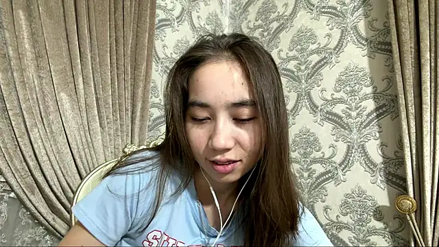 Snapshot of cocoSharms chatting on 07-30-26, 05:34 cocoSharms online show from 07-30-26, 05:34