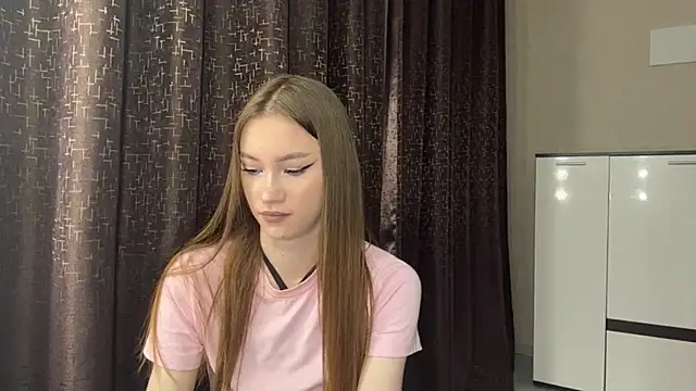 OlimpiaFontenot online show from 07-13-26, 10:34