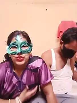 Snapshot of Indiansexycouple1 chatting on 07-26-26, 05:26 Indiansexycouple1 online show from 07-26-26, 05:26