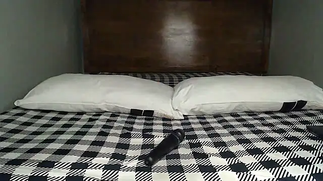 annablisss  online show from 07-21-26, 01:52