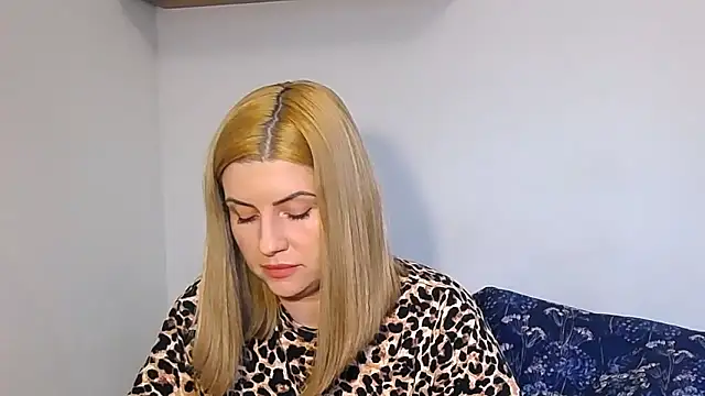 alisenties online show from 03-08-26, 02:43